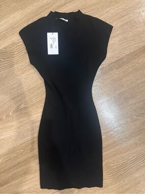 Fitted Black Cap-Sleeve Mini Dress